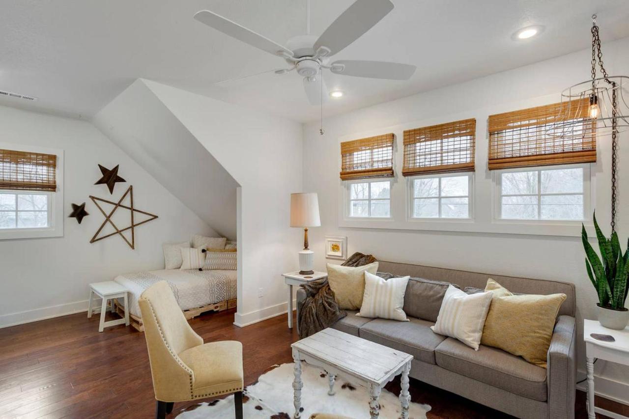 The Sofay Farmhouse - 1 Mile From U Of A - Luxury Amenities Fayetteville Exterior photo