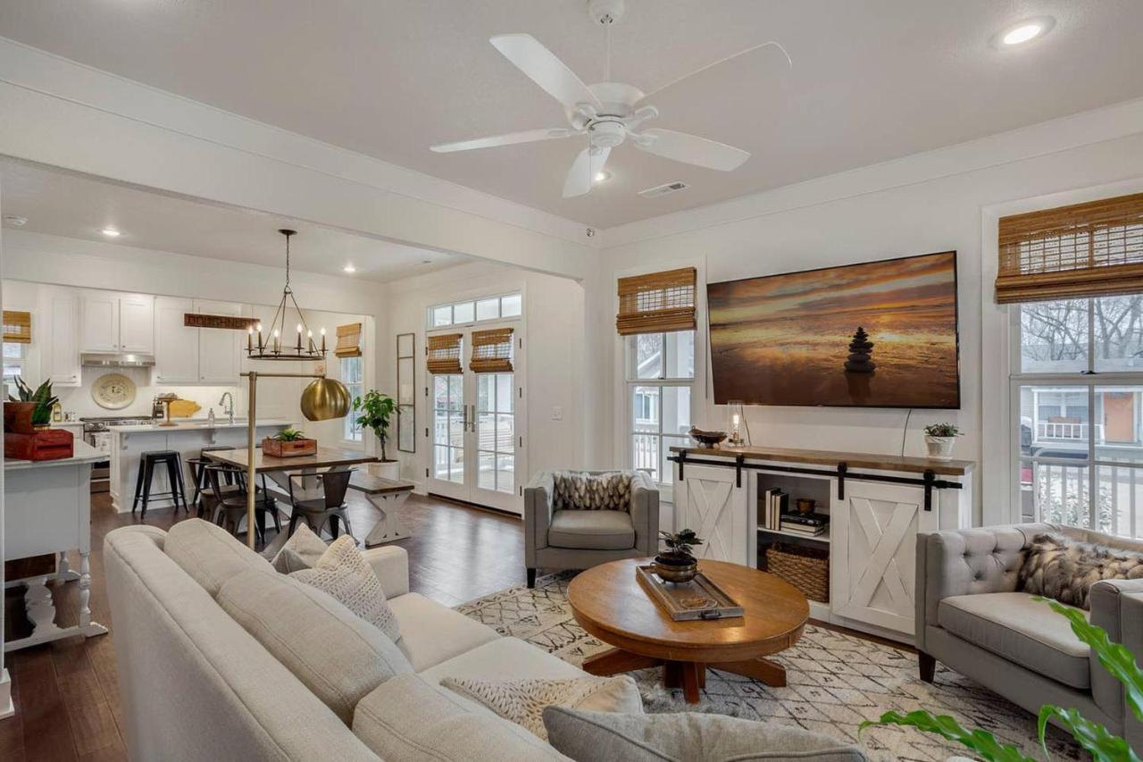 The Sofay Farmhouse - 1 Mile From U Of A - Luxury Amenities Fayetteville Exterior photo